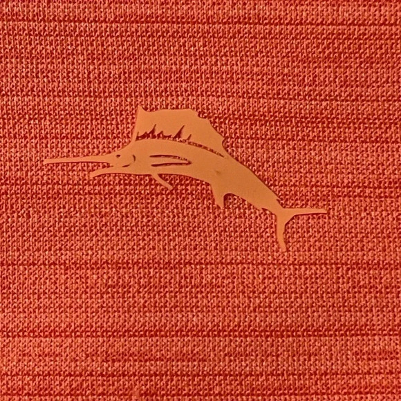 Tommy Bahama Short Sleeve Polyester Stretch T Shirt Men Size Large Coral - Picture 2 of 2